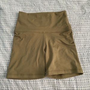 Set active shorts Size S